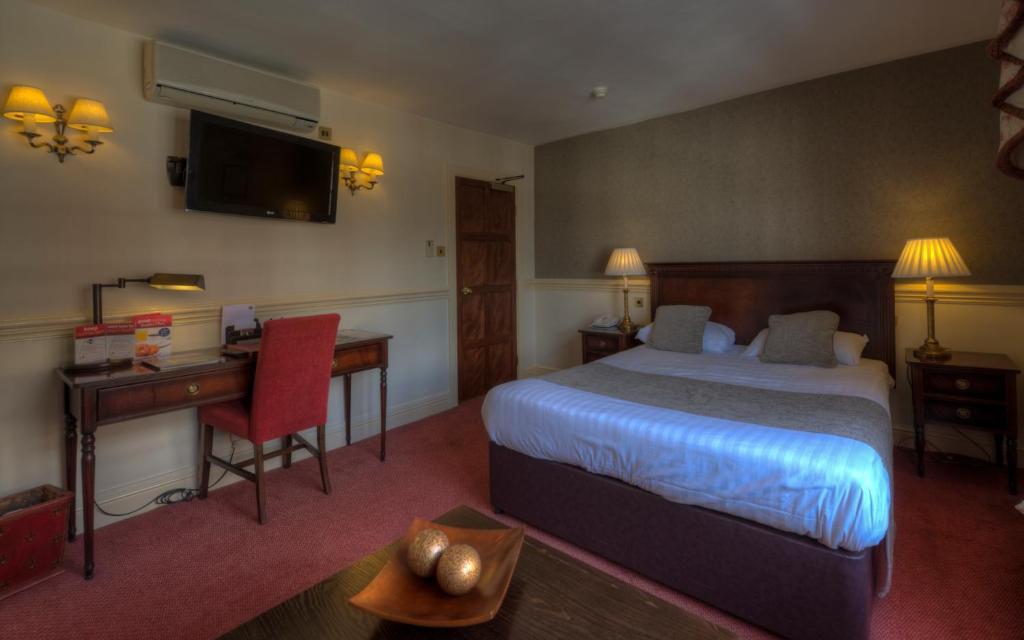 Dog & Partridge By Chef & Brewer Collection Hotel Tutbury Room photo